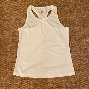 White workout tank size girls XL women’s small
